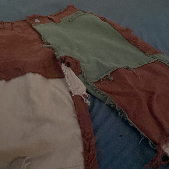 Frayed Patchwork Jeans - Picture 4 of 4